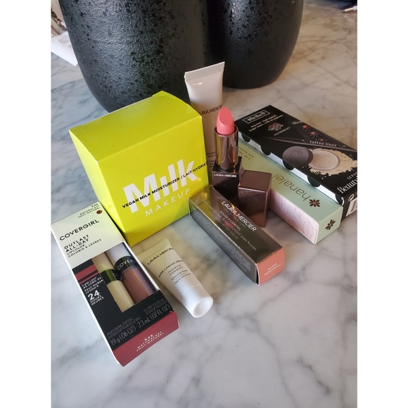 Makeup & Skincare Lot - Picture 4 of 5